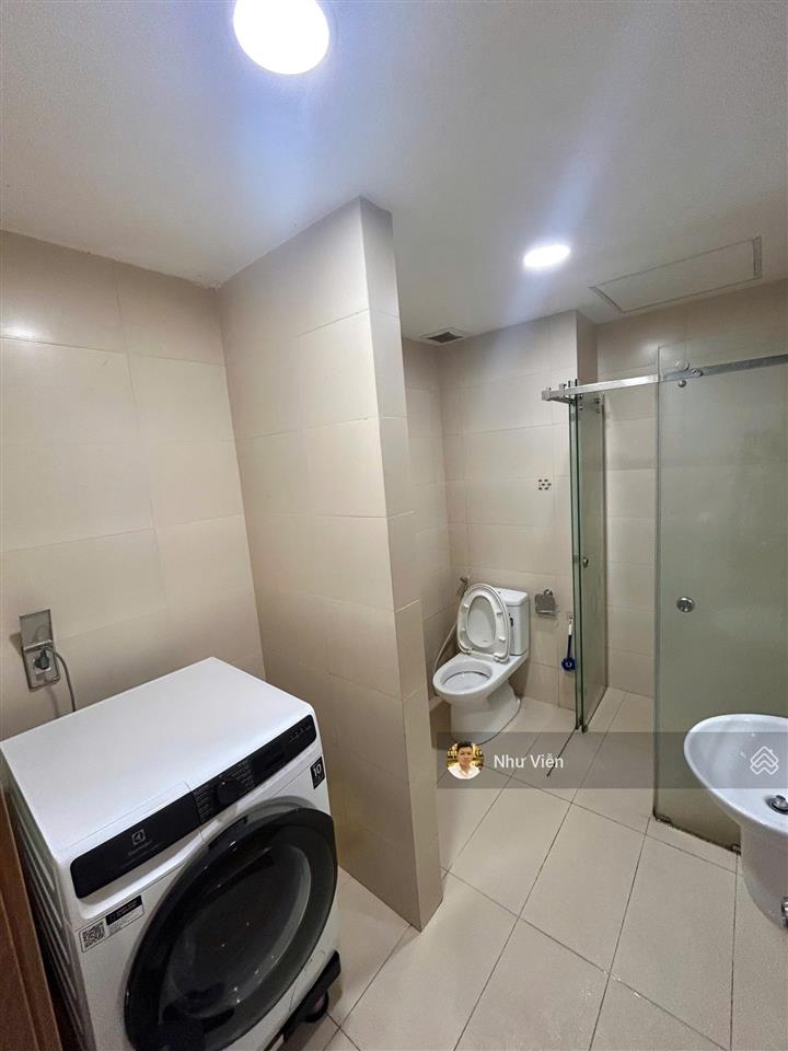 Bán căn hộ carillon 7, 3pn, 2wc, sổ hồng riêng. giá 5,1 tỷ, còn thương lượng. 0908 435 *** viễn