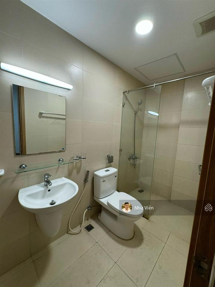 Bán căn hộ carillon 7, 3pn, 2wc, sổ hồng riêng. giá 5,1 tỷ, còn thương lượng. 0908 435 *** viễn