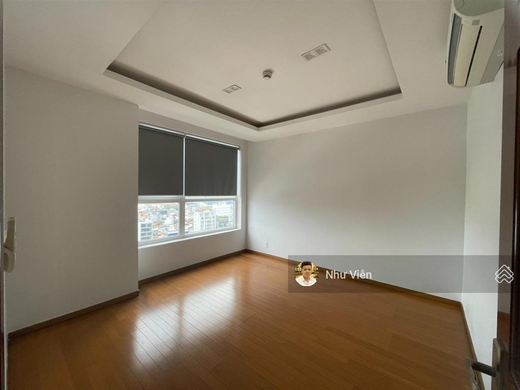 Bán căn hộ sky center, 3pn, 2wc, 98m2, 8 tỷ, đang được làm sổ, 0908 435 *** viễn