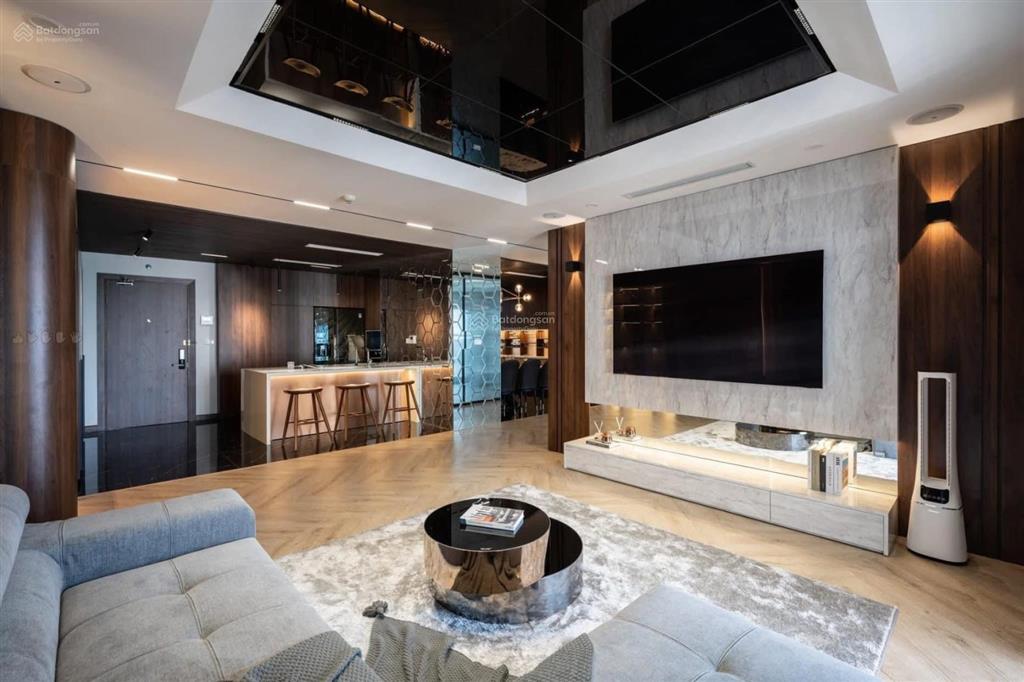 Chính chủ bán căn 3 ngủ (căn góc) sky central  176 định công, dt 100m2 giá 8.5 tỷ (rẻ nhất toà)