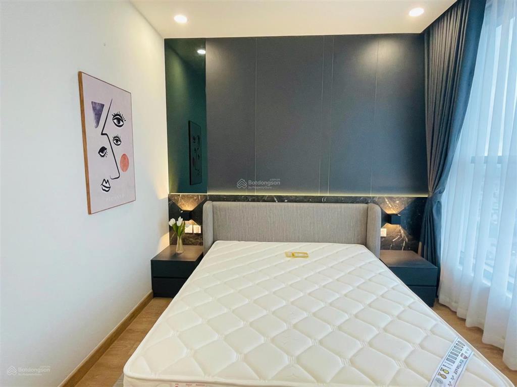 Bán 2 ngủ hinode city (view sông hồng) full nội thất 1 tỷ, dt 76,9m2, giá 8 tỷ