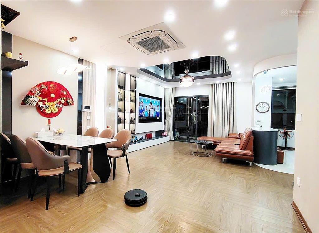 Siêu hiếm! bán căn 3 ngủ góc green park phương đông, dt 99,4m2, view hồ, giá 6,6 tỷ (giá hời tòa)