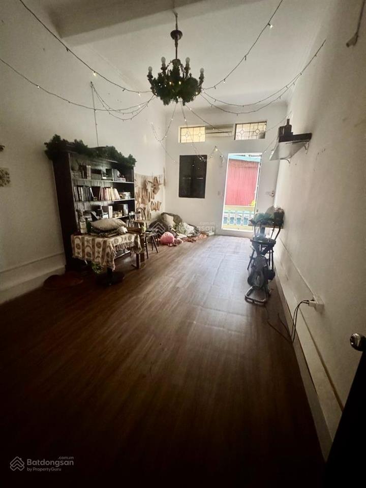 Bán nhà ngõ 127 nguyễn trãi gần royal city 3 tầng, ở ngay, giá chỉ 5.9 tỷ, sổ đỏ chính chủ