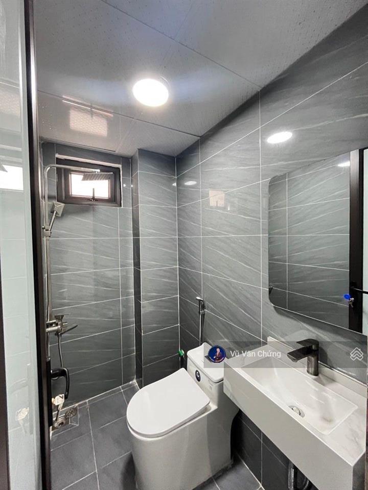 Bán nhà nguyễn công trứ hà đông 5 tầng ô tô đỗ cửa lô góc 3 mặt thoáng 9.7 tỷ