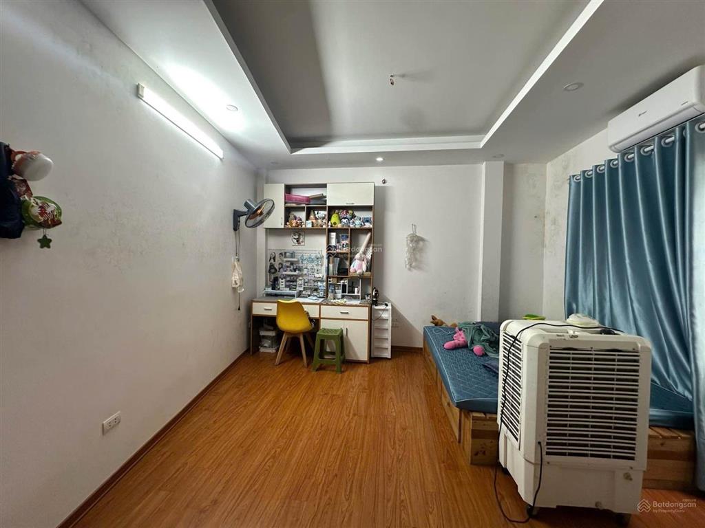 Bán nhà ngõ 11 khuất duy tiến thanh xuân, 36m2, mặt tiền 4.5m, giá 9.5 tỷ