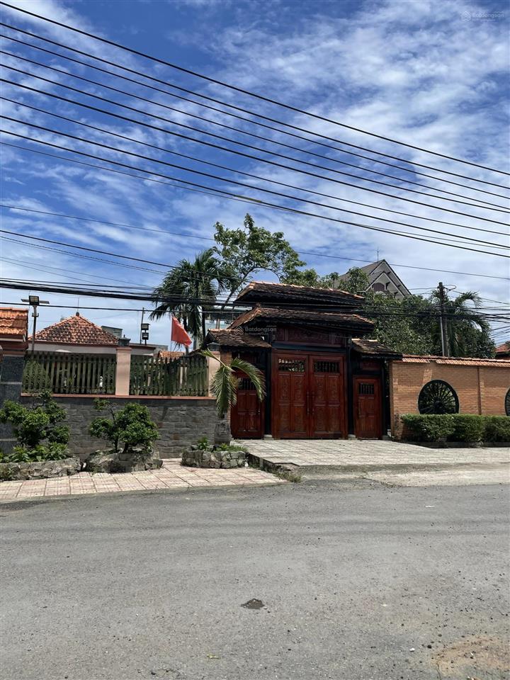 Bán nhà góc mặt tiền đường tôn thất tùng. p. dĩ an. hcm. ngay làn đại học quốc gia hcm ( 12x30m )