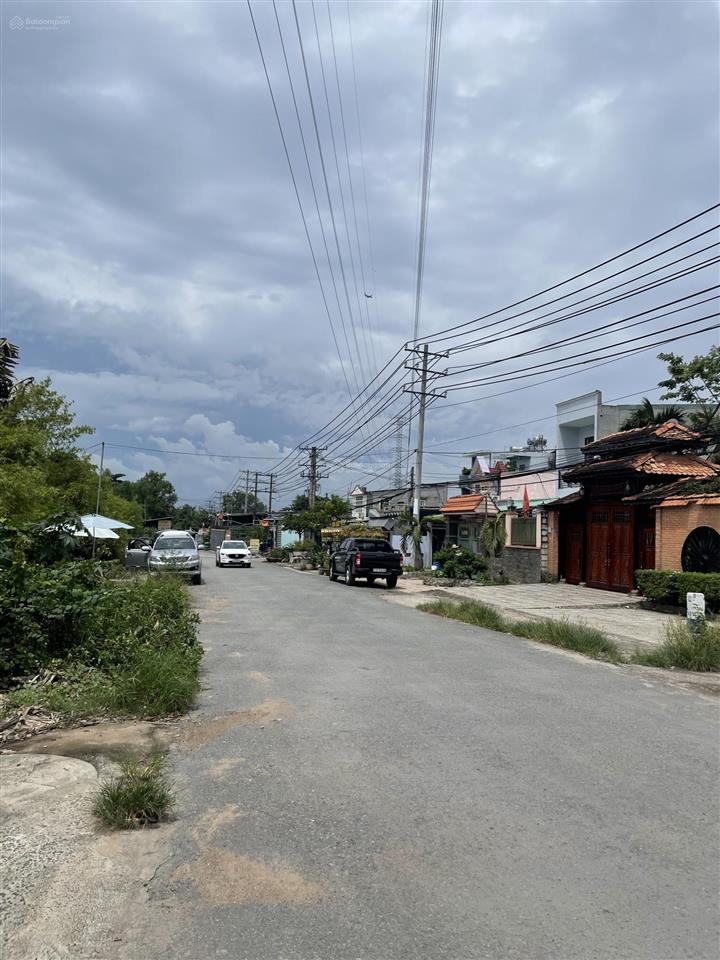 Bán nhà góc mặt tiền đường tôn thất tùng. p. dĩ an. hcm. ngay làn đại học quốc gia hcm ( 12x30m )