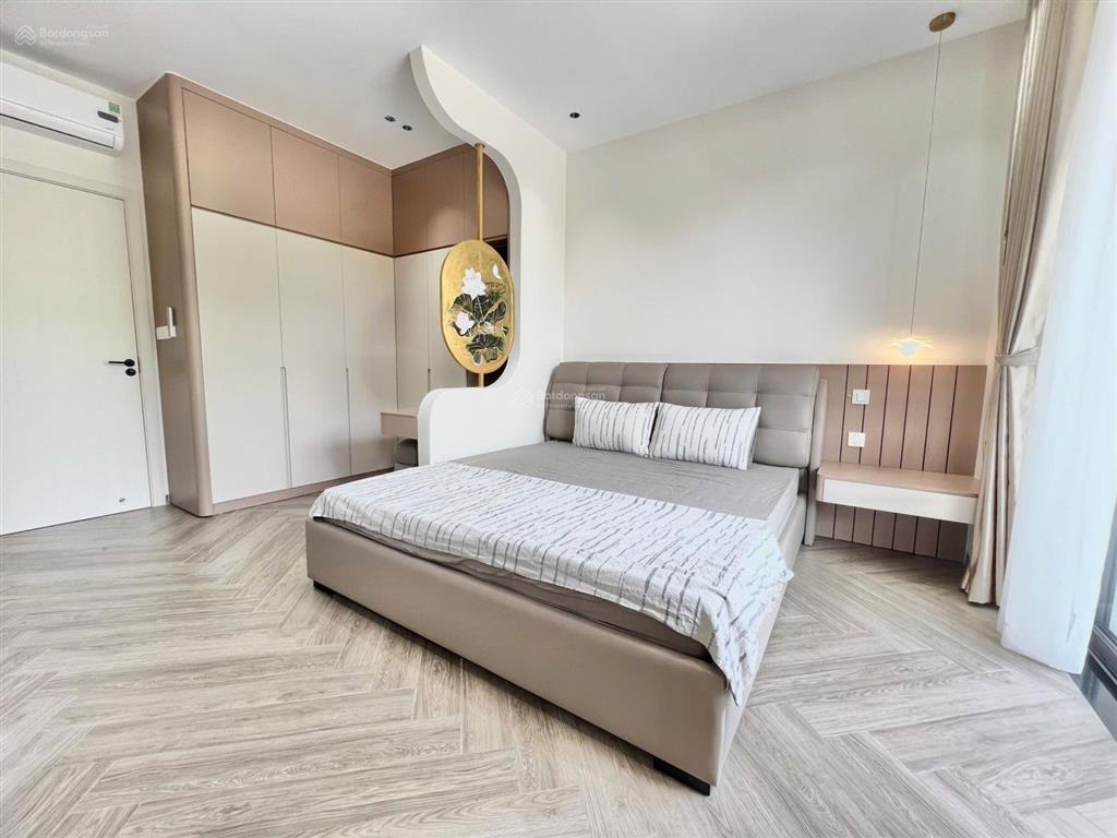 Nhà 3 tầng đẹp kđt mỹ gia thái hưng view công viên đường rộng 25m thang máy kính, chỉ 9 tỷ 500