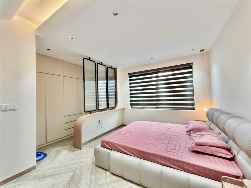 Nhà 3 tầng đẹp kđt mỹ gia thái hưng view công viên đường rộng 25m thang máy kính, chỉ 9 tỷ 500