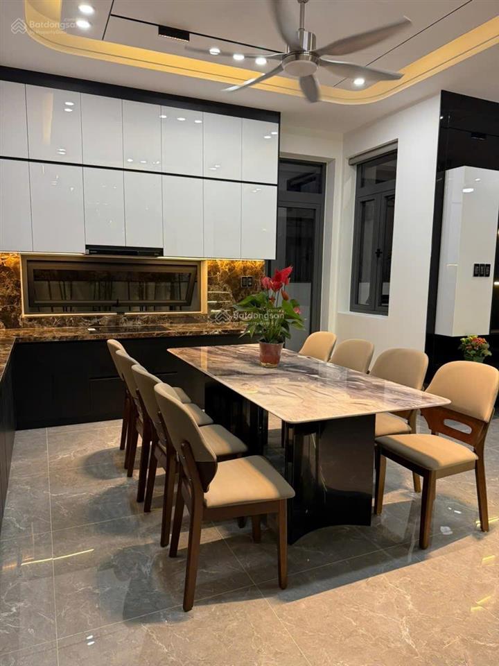 Siêu phẩm biệt thự 3 tầng mê đúc diên sơn, 218m full thổ, đường 8m  3 tỷ 780
