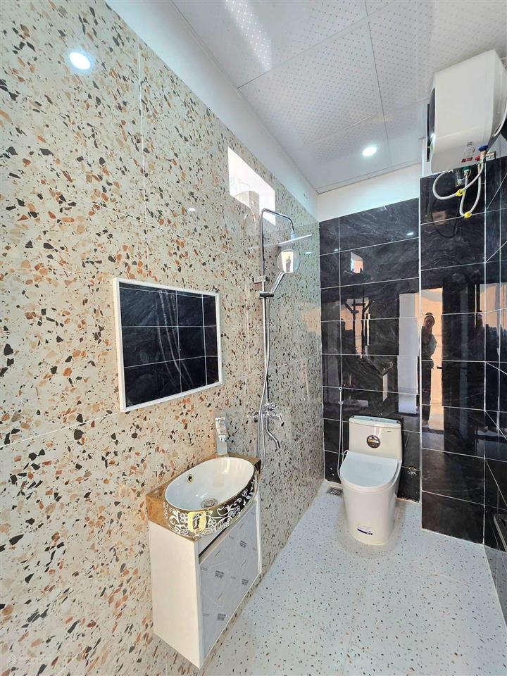Nhà rẻ bình chánh 80m2 đầu tư sinh lời cho thuê giá cao