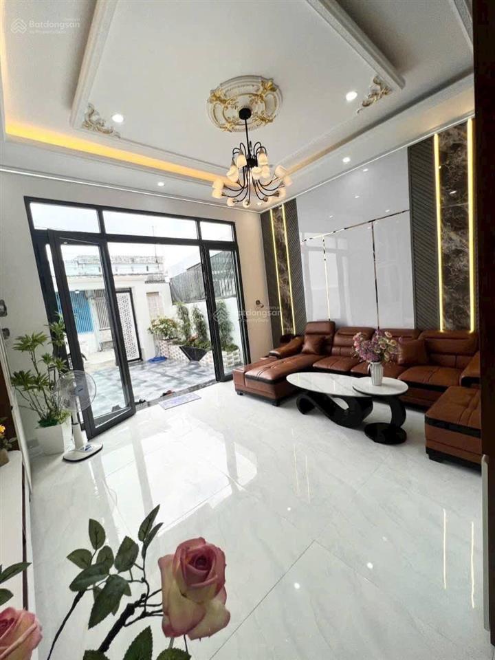 Chủ bán gấp nhà bình chánh 80m2 nhà mới vào ở liền