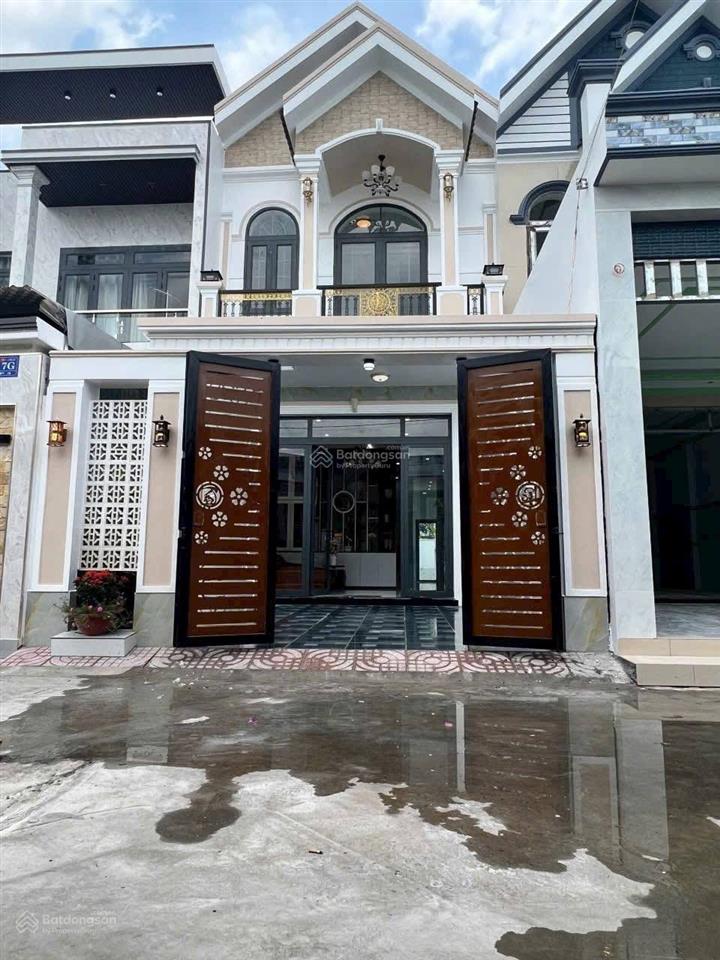 Chủ bán gấp nhà bình chánh 80m2 nhà mới vào ở liền