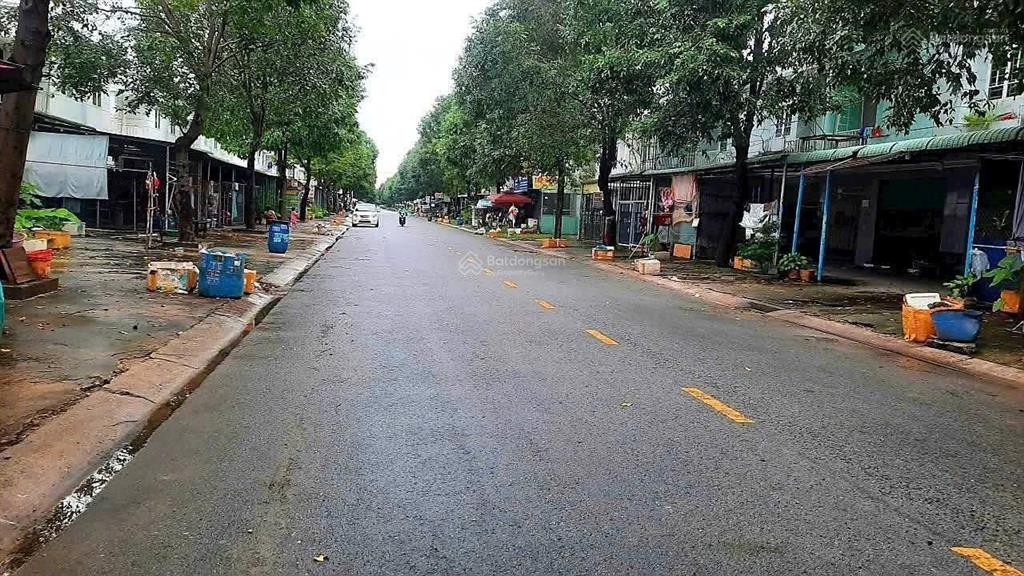 Chủ nợ bán gấp dãy trọ kế bên trung tâm hành chính bàu bàng 150m² cho thuê 8tr/tháng shr