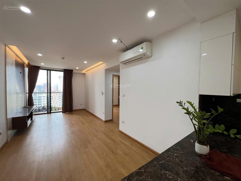 Em tuấn cần bán các căn 1n, 2n, 3n tại e2 yên hòa sẵn sổ giá tốt,  0845 899 ***
