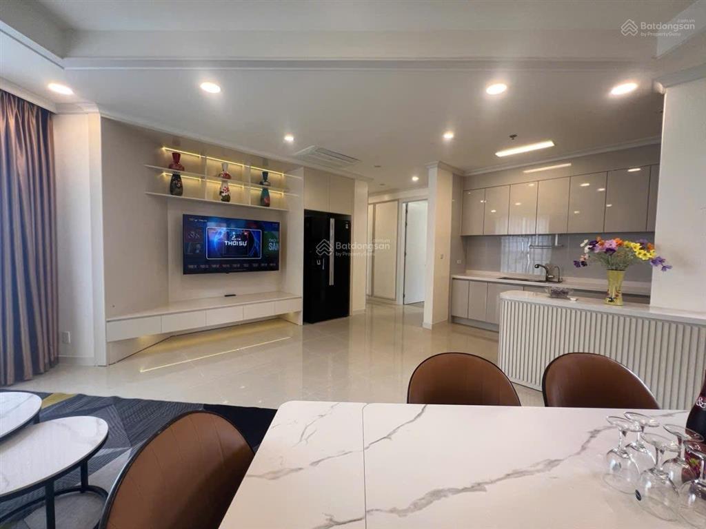 E tuấn còn 30 căn hộ cho thuê ở metropolis các loại diện tích , a/chị vào ở được luôn 0845 899 ***