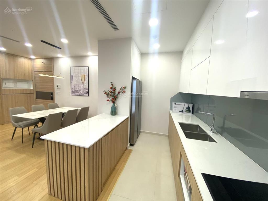 E tuấn bán căn penthouse 4n 47 nguyễn tuân, sổ lâu dài, chủ thiện chí, xem nhà 24/7.  0845 899 ***