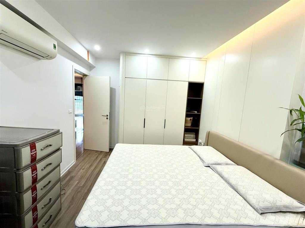 E tuấn cho thuê 2n và 3n hà đô tầng đẹp, anh chị sẵn ở, xem nhà 24/7  0845 899 ***