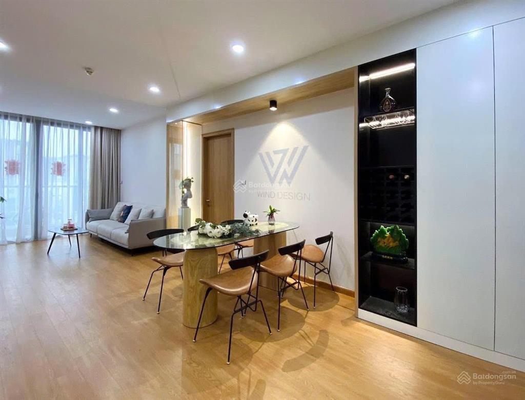 E tuấn có căn cần cho thuê tại starlake, đủ đồ, anh chị sẵn ở, xem nhà 24/7  0845 899 ***