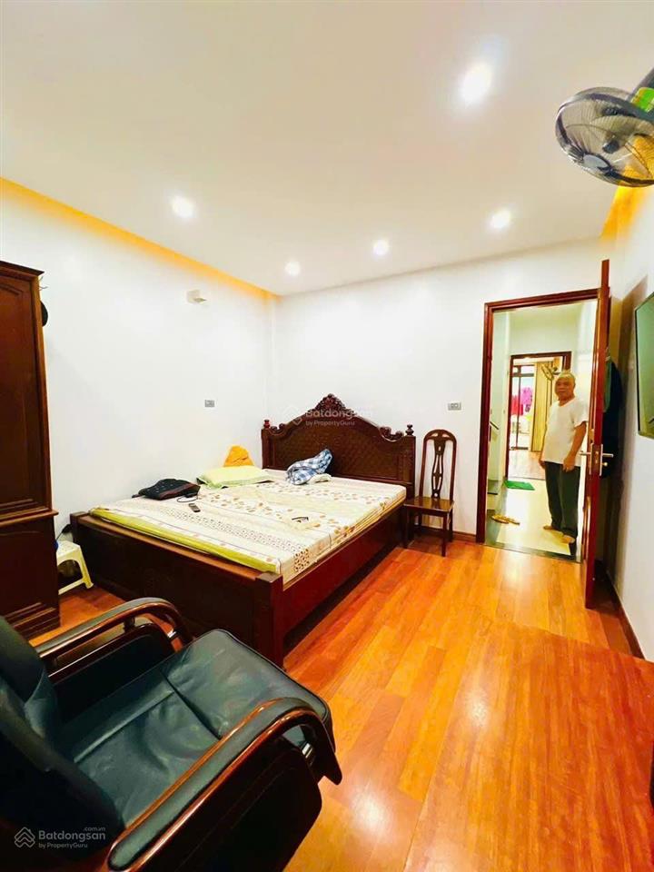 E tuấn bán gấp căn 8 tầng 35 tỷ mặt đường vvd , nhà đẹp, thiện chí có thương lượng  0845 899 ***