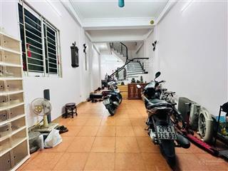 Diện tích rộng thông số đẹp60mx5t,mt4m trung tâm cầu giấy nhà dân xây ngõ thông 10m ra ôtô 15.98tỷ