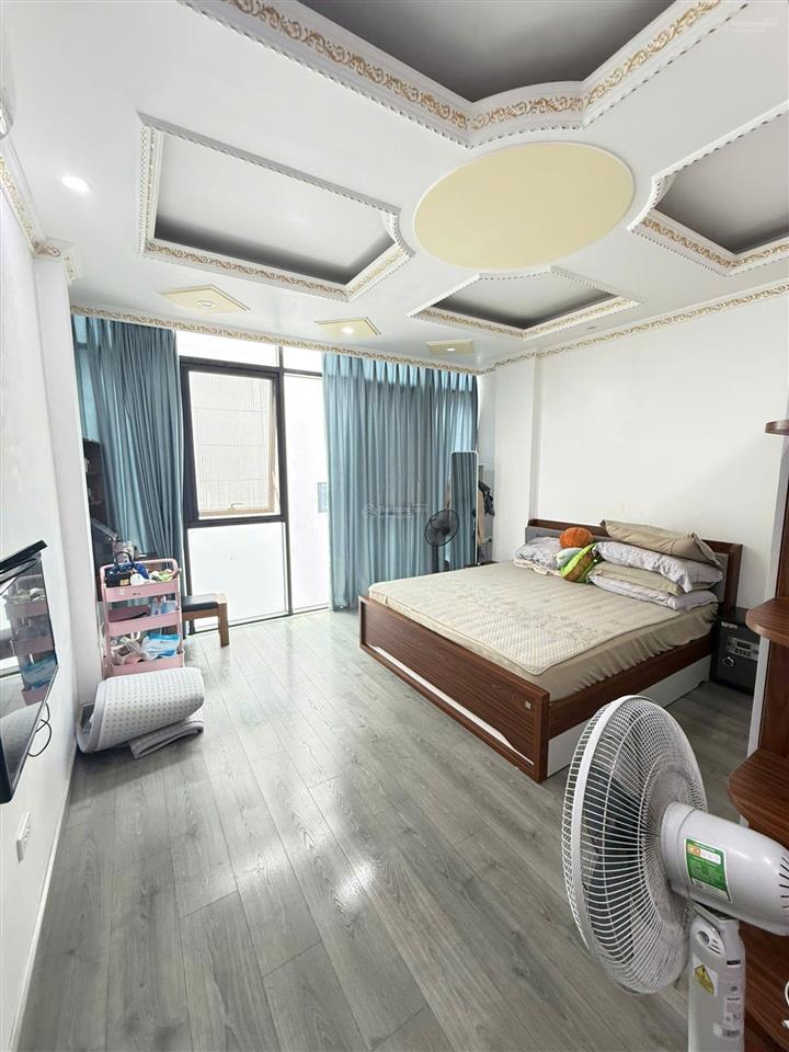 Rất cần bán nhà 5 tầng quận cầu giấy, ngõ 3 nguyễn khánh toàn dt 40m2, giá 11.9 tỷ ôtô, kinh doanh