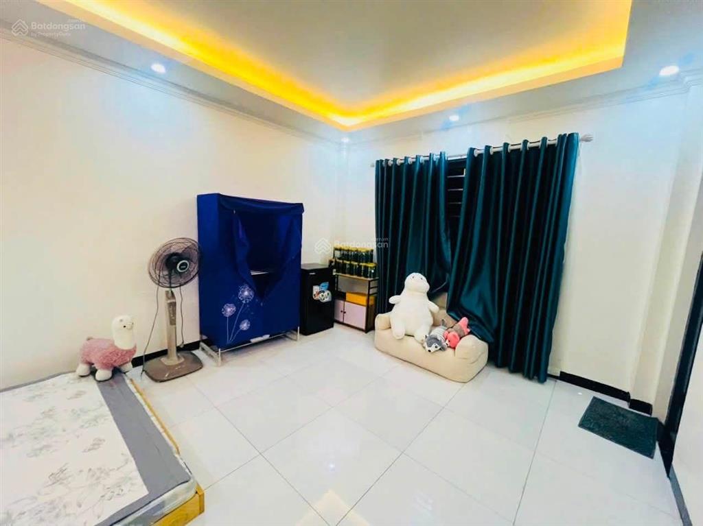 Chính chủ bán nhà riêng 5 tầng ngõ 42 yên hòa dt 30m mt 4m giá 7 tỷ sổ đỏ chính chủ đầy đủ nội thất