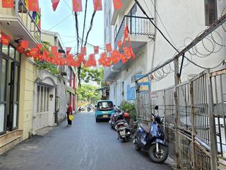 Bán nhà phố hoàng quốc việt, nghĩa đô, cầu giấy dt 50m, 3 tầng, mt 4m, giá 15 tỷ ngõ ôtô kinh doanh