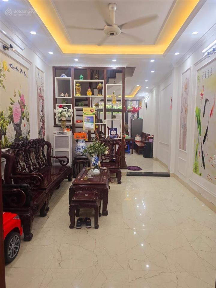 Bán nhà riêng phố nguyễn khánh toàn, cầu giấy dt 38m, 5 tầng, mt 3,6m, giá 11,5 tỷ ngõ thông, ô tô