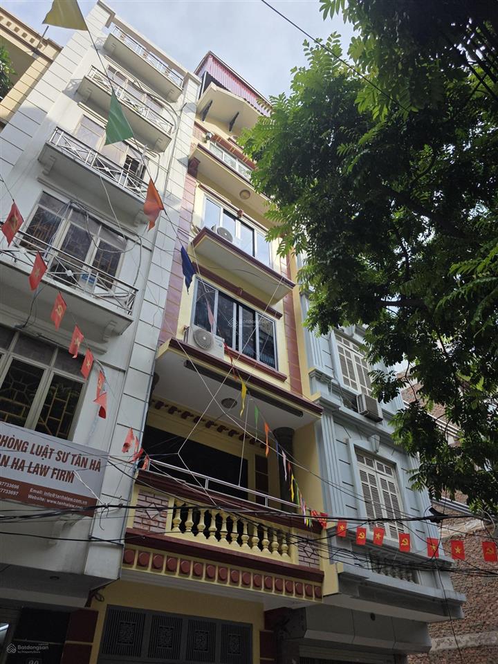 Cho thuê nhà 6 tầng ngõ 118 nguyễn khánh toàn, cầu giấy, ôtô tránh, kinh doanh dt 55m2, giá 23tr