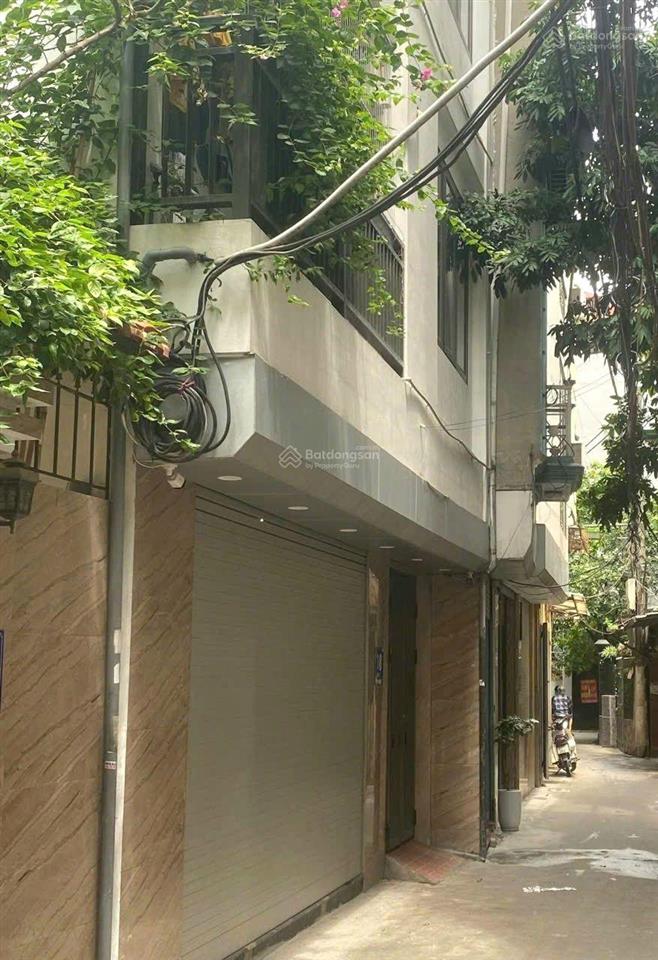 Chính chủ cho thuê nhà nguyên căn nguyễn khánh toàn, cầu giấy 35mx5t,3pn,4vs 13tr/tháng 20m ra ô tô