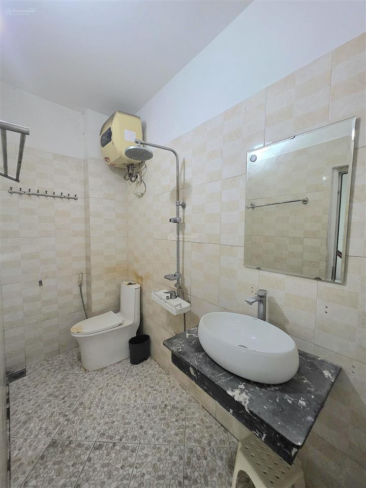 Chỉ 7.6 tỷ giá đầu tư cần bán gấp căn nhà xuân đỉnh dt35mx5 tầng, mt 4.2m 20m ra mặt phố ô tô tránh