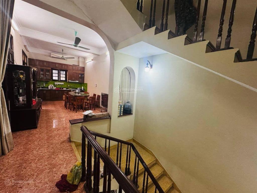 Siêu phẩm biệt thư tây hồ lạc long quân dt 120mx4 tầng, mt9.3m giá 33 tỷ ngõ thông ô tô kinh doanh