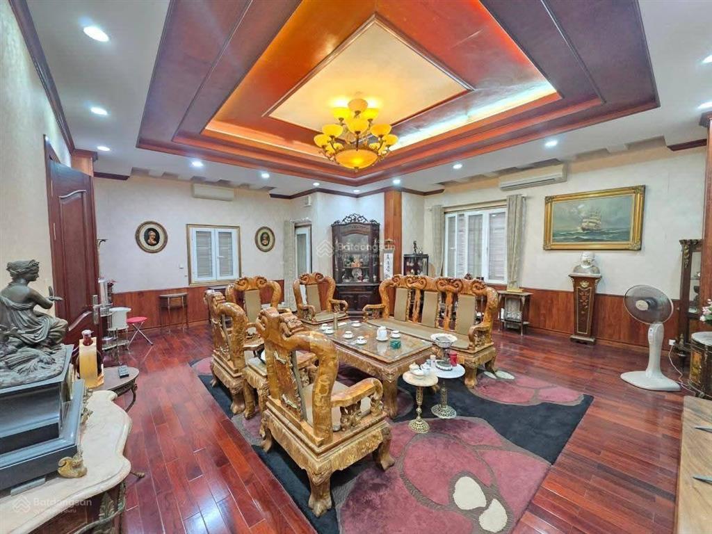 Vị trí đắc địa huỳnh thúc kháng tt đống đa lô góc 6 tầng thang máy dt 75m2, mt 16m giá 56tỷ ôtô kd