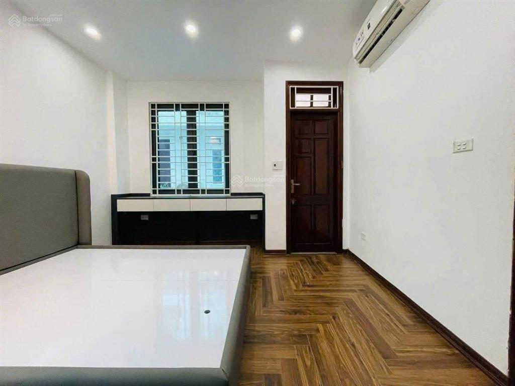 Chính chủ bán nhà riêng tại ngõ 42 yên hòa, cầu giấy dt 30m2, 5 tầng, mt 4m, giá 6.6 tỷ có sổ đỏ