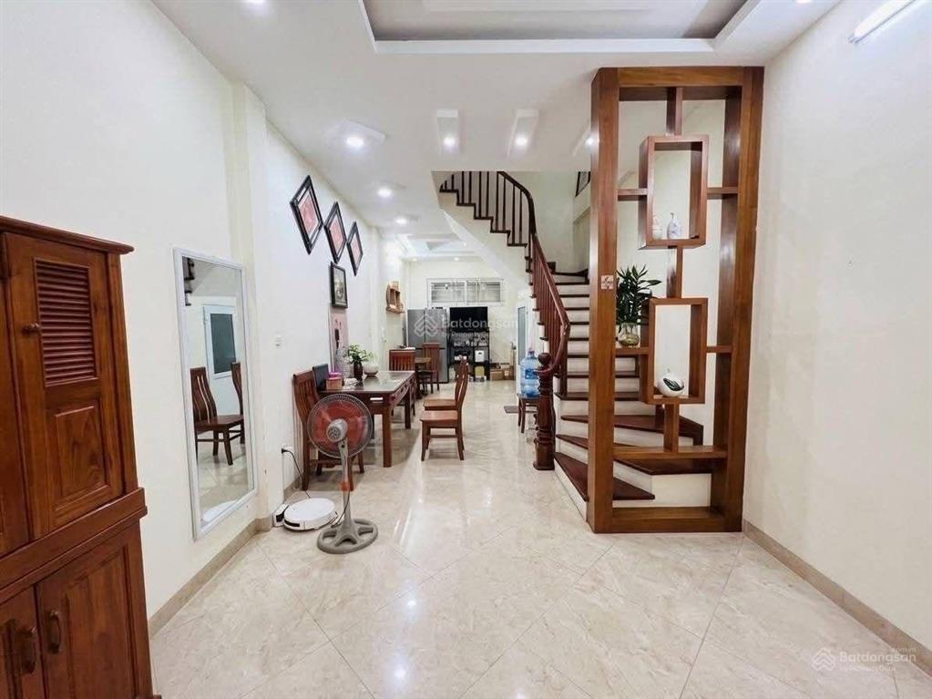 Giảm sốc chỉ 10.5 tỷ cần bán gấp căn nguyễn khánh toàn tt cầu giấydt40mx5t,mt3.8m ngõ thông ô tô kd