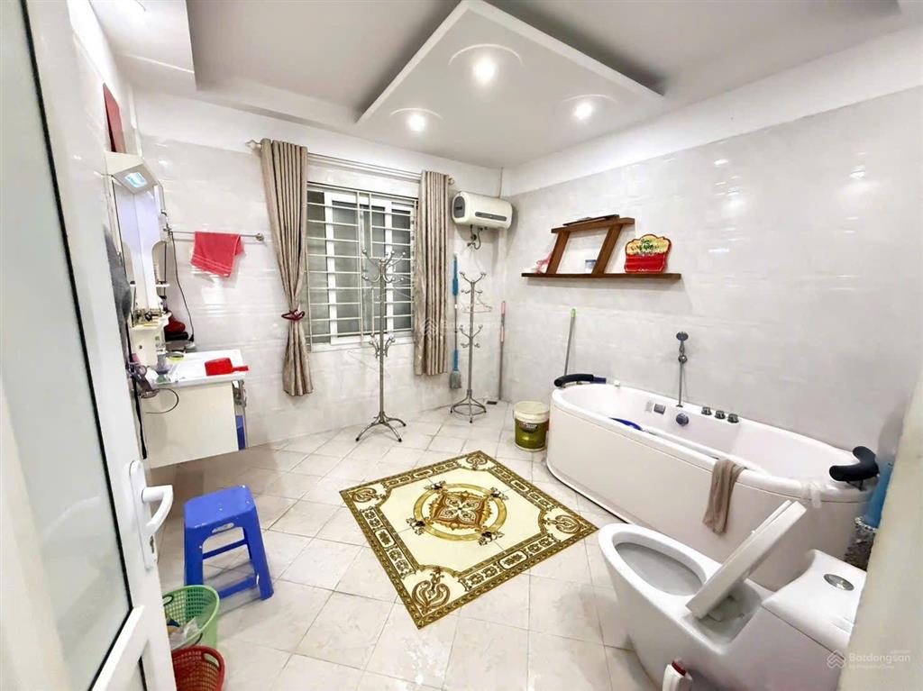 Giảm sốc chỉ 10.5 tỷ cần bán gấp căn nguyễn khánh toàn tt cầu giấydt40mx5t,mt3.8m ngõ thông ô tô kd
