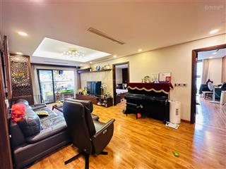 Bán gấp căn góc chung cư cao cấp tòa a tân hoàng minh hoàng cầu, đống đa. 138m2  3pn . 18,65 tỷ