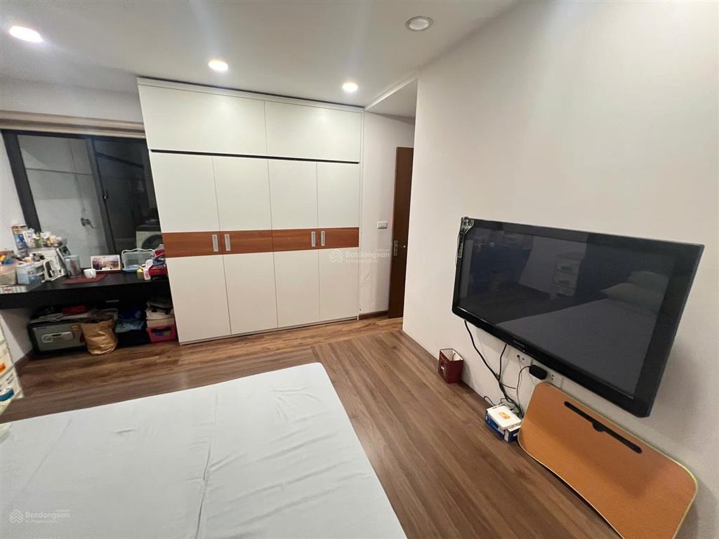 Bán chung cư cao cấp tòa smile building số 1 nguyễn cảnh dị, hoàng mai. dt 81m2 2pn. giá 6,89 tỷ