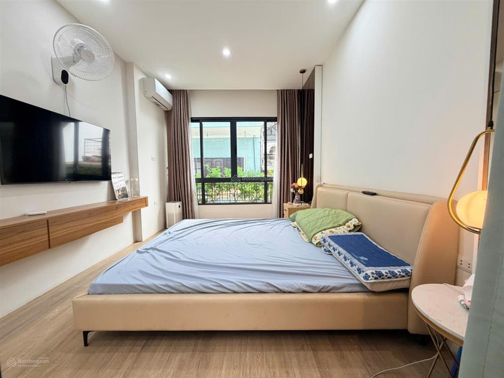 Bán nhà ngõ ô tô, thang máy gần hồ,cách phố 15m. nguyễn lân, thanh xuân. 45m2 6 tầng .15,38 tỷ