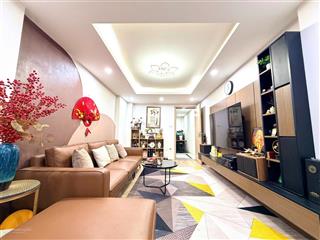 Bán nhà ngõ ô tô, thang máy gần hồ,cách phố 15m. nguyễn lân, thanh xuân. 45m2 6 tầng .15,38 tỷ