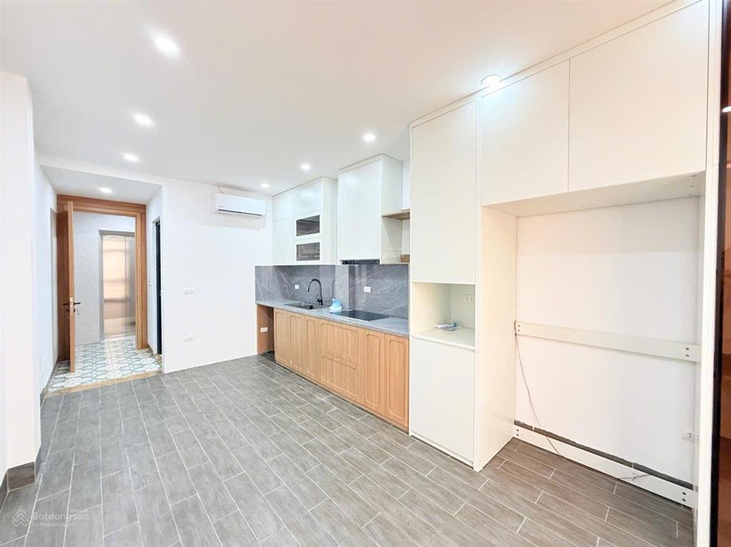 Bán nhà mới thang máy ngõ thông ô tô cách 10m. quan nhân, thanh xuân. 42m2  6 tầng .12,68 tỷ