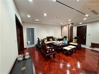 Bán chung cư cao cấp  căn góc , tòa 17t1 hoàng đạo thúy, cầu giấy. 160m  4pn. 14,5 tỷ