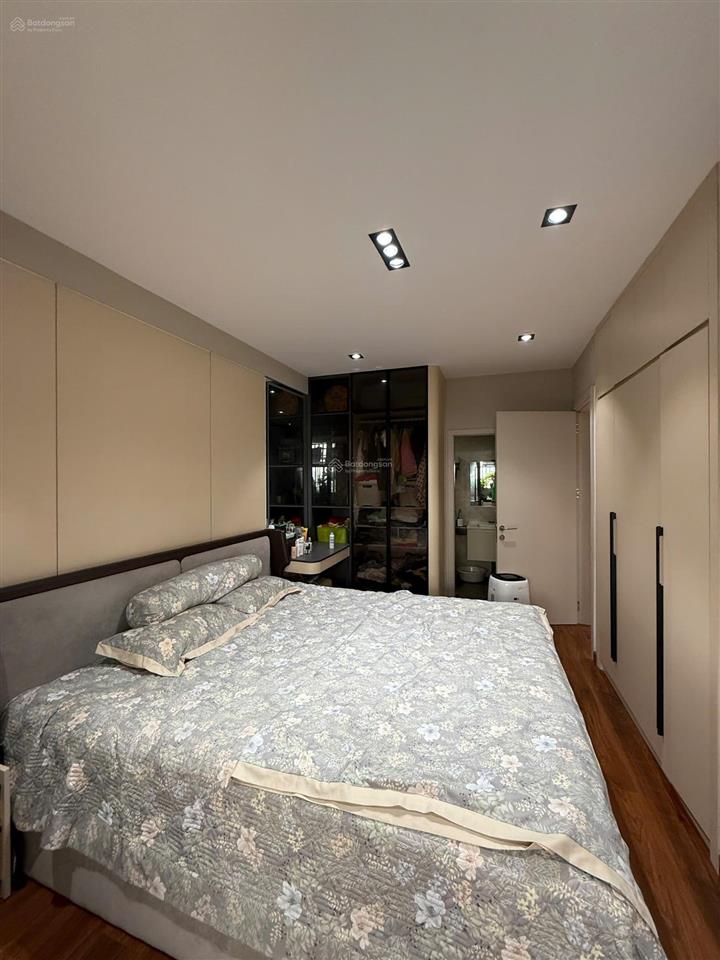 Bán chung cư cao cấp, căn góc hà thành plaza, 102 thái thịnh, đống đa. 125m  3pn. 10,5 tỷ