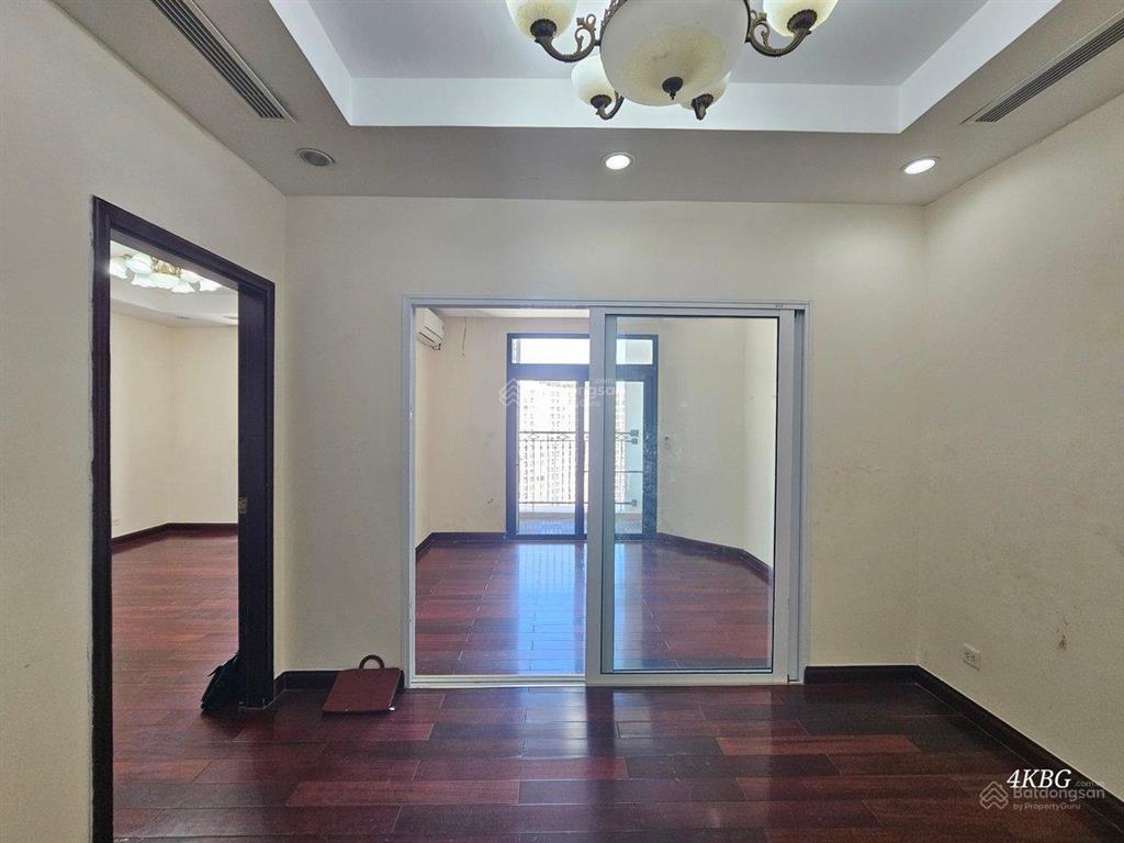 Bán chung cư cao cấp tầng cao, r5 royal city nguyễn trãi, thanh xuân. 115m  3pn. nhỉnh 10 tỷ
