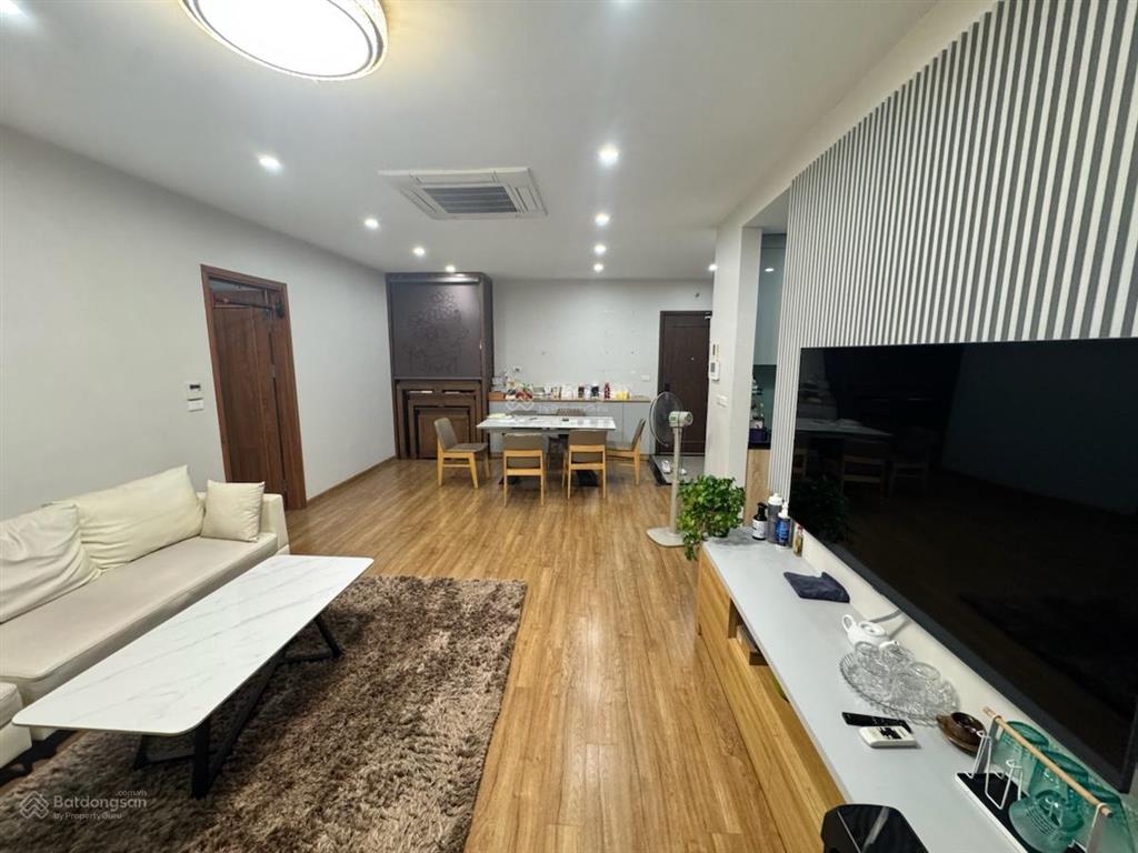 Bán chung cư cao cấp  emerald ct8 đình thôn, mỹ đình, nam từ liêm. 150m  4pn. 12,315 tỷ