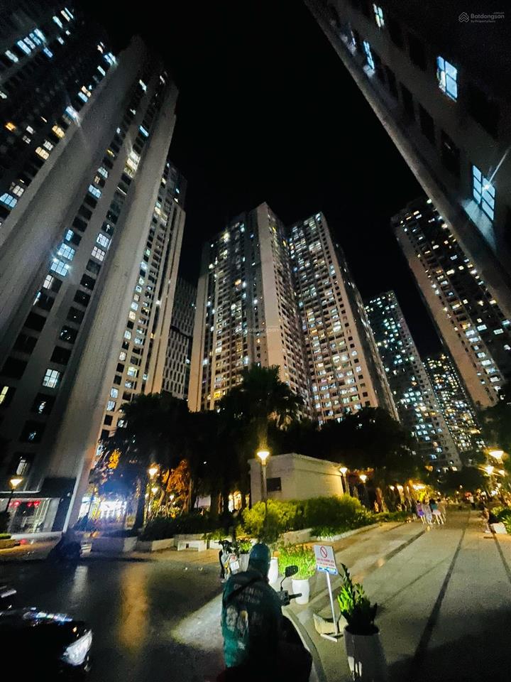 Bán chung cư cao cấp goldmark city, r2 ruby, lô góc, hồ tùng mậu, bắc từ liêm. 85m  2pn. 5,58 tỷ