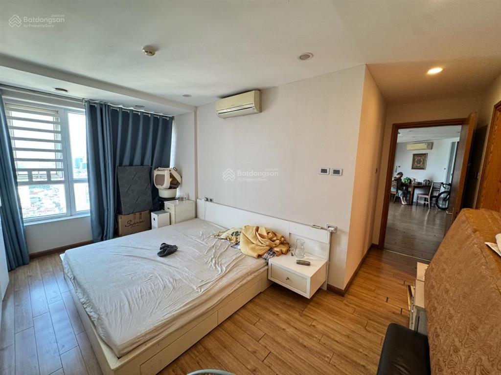 Bán chung cư căn góc, tầng đẹp  udic complex n04, hoàng đạo thúy, cầu giấy. 101m  3pn. 10,88 tỷ