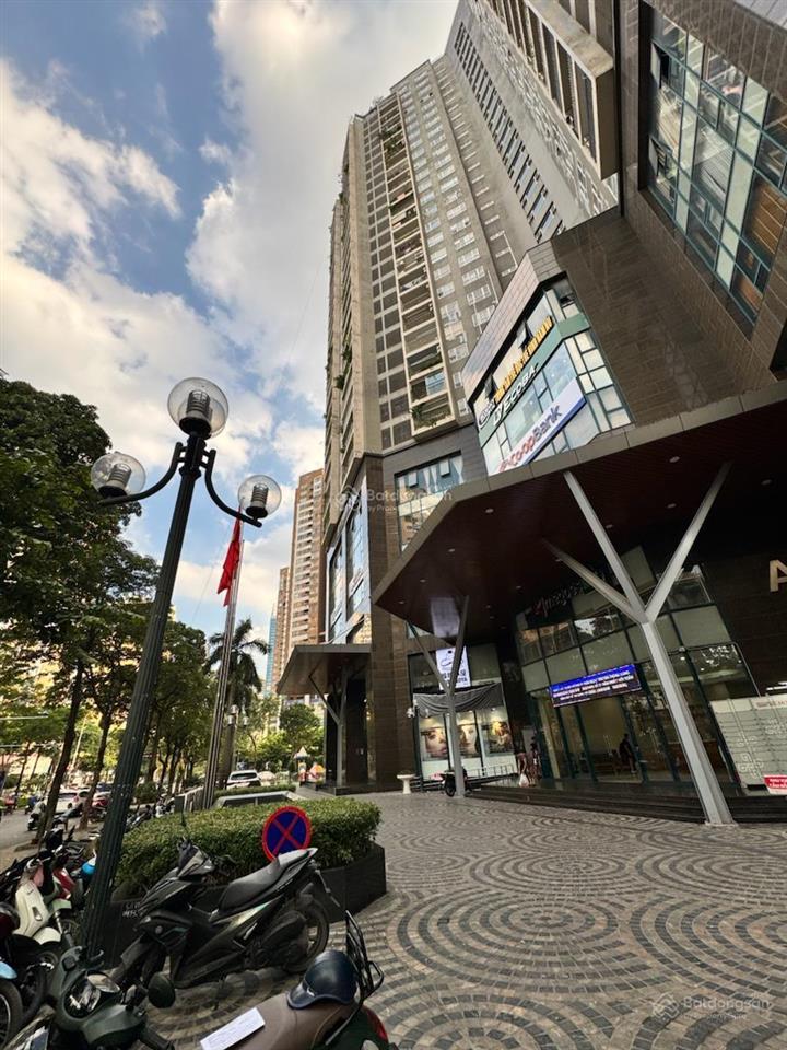Bán chung cư căn góc, tầng đẹp  udic complex n04, hoàng đạo thúy, cầu giấy. 101m  3pn. 10,88 tỷ