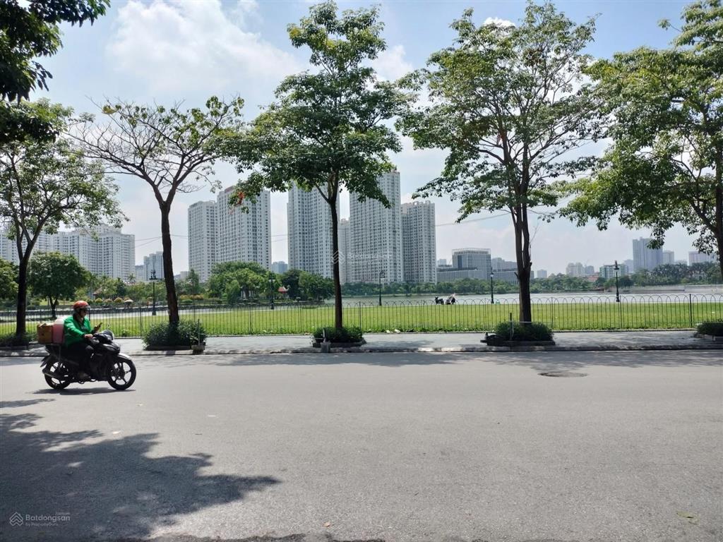Bán biệt thự mặt phố kđt thành phố giao lưu, view hồ an bình, 2 mặt tiền, 245m2 mt 23m, giá 117 tỷ
